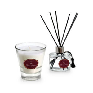 Poinsettia Candle & Diffuser Set - Christmas Berries